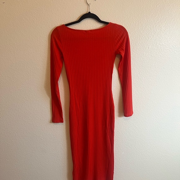 Dress - Picture 3 of 3